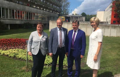 Ministru prezidents Māris Kučinskis tiekas ar Slimnīcas valdi un struktūrvienību vadītājiem
