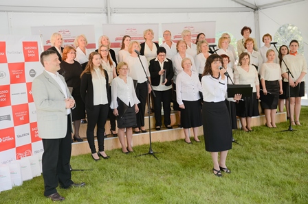 Stradiņa slimnīcas ārsti sveiks māsas ar muzikālu priekšnesumu