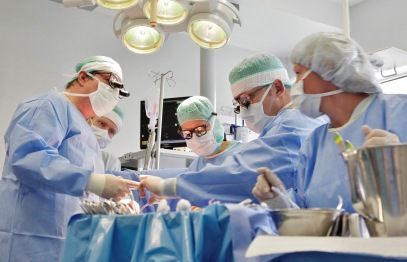 Veicot unikālu operāciju, izglābta dzīvība hroniskas plaušu hipertensijas slimniekam